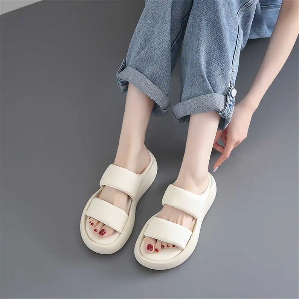 Size 39 Strips Summer Shoes Sa – Pilates Yoga House recenzja i cena